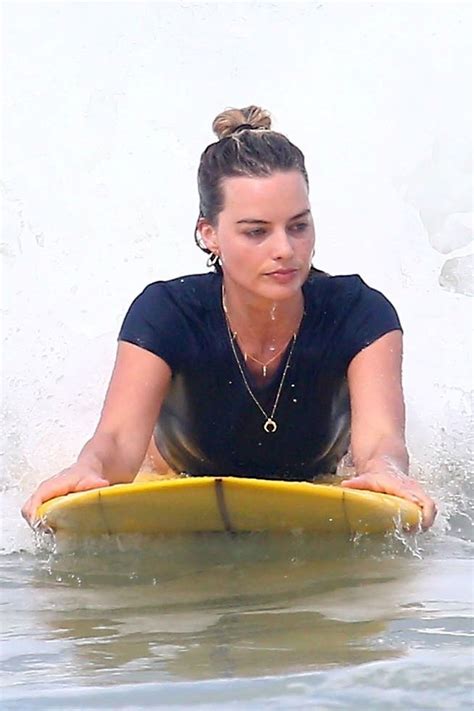 margot robie bikini|Margot Robbie’s The Latest To Join The Black Bikini。